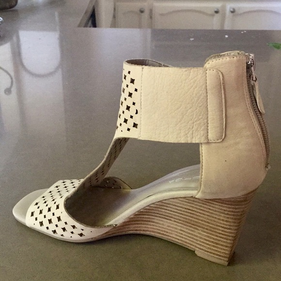 Via Spiga T-Strap Heels - Picture 3 of 7